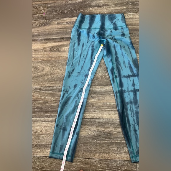 Lululemon Invigorate High-Rise leggings - Picture 3 of 10